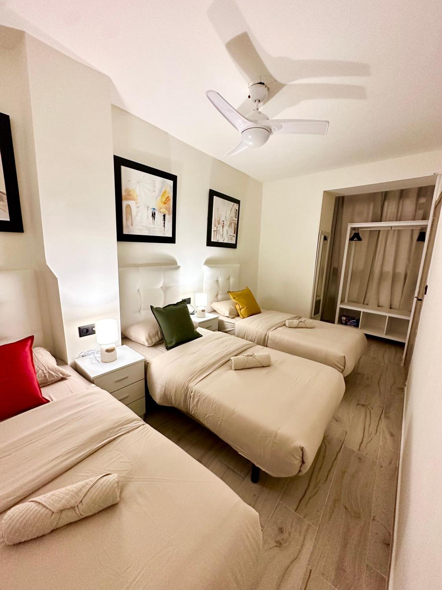 La Reina Apartment By The Sea Alicante Exteriör bild