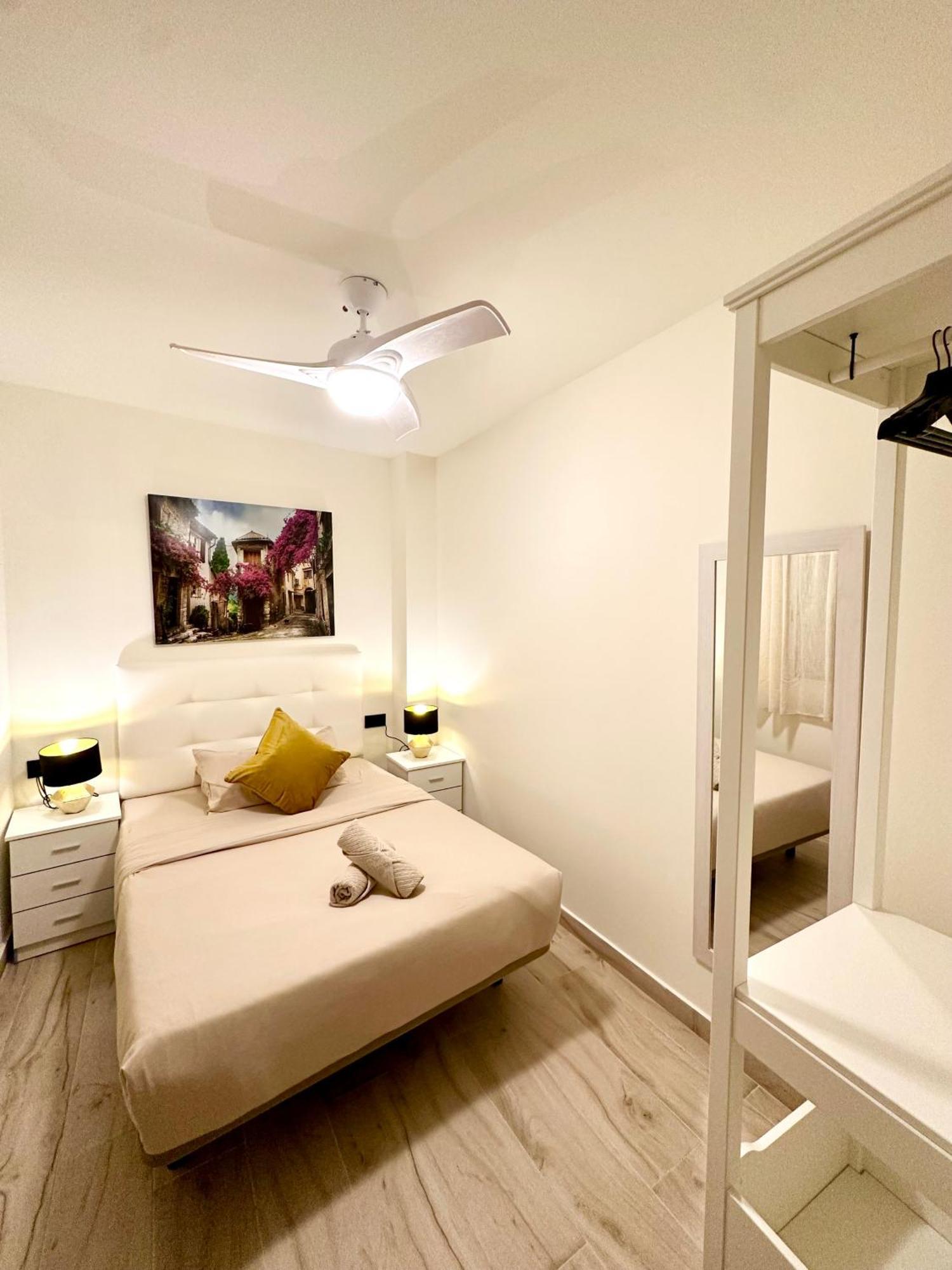 La Reina Apartment By The Sea Alicante Exteriör bild