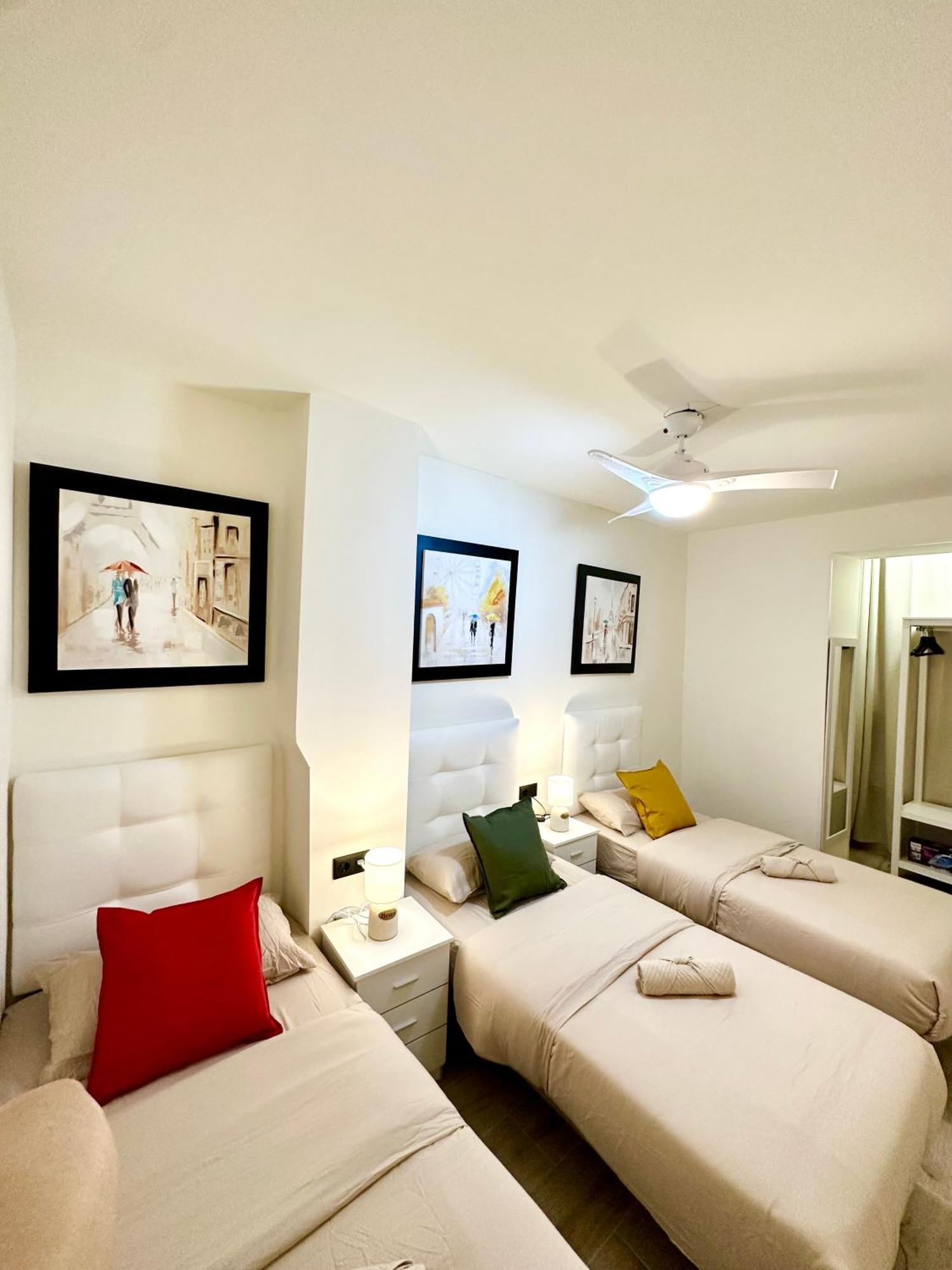 La Reina Apartment By The Sea Alicante Exteriör bild